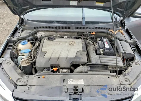 2012 Volkswagen Jetta Tdi z USA, uszkodzony, nr VIN 3VWLL7AJ1CM385653